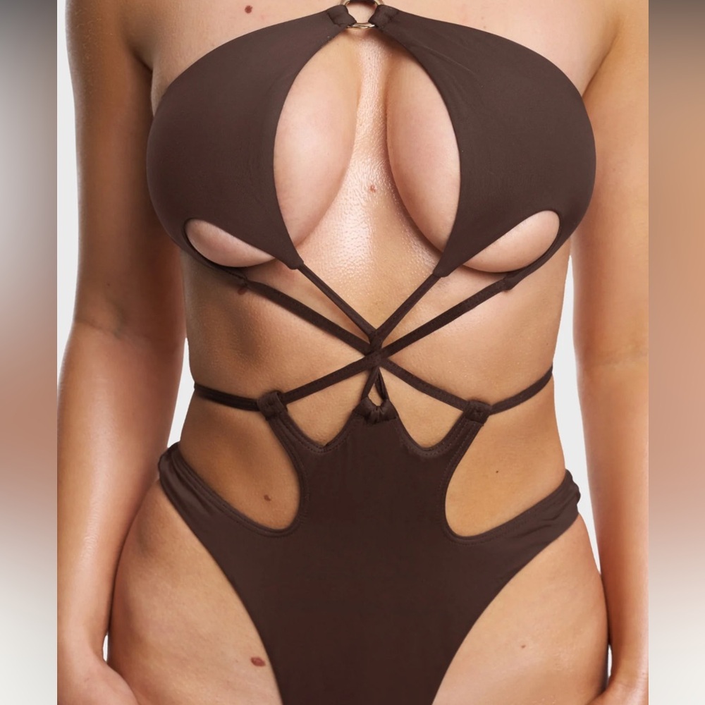 Women swimwear